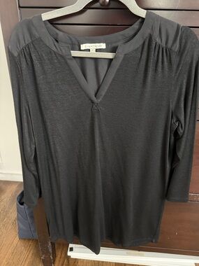 41 Hawthorn Black V-Neck Long Sleeve Shirt